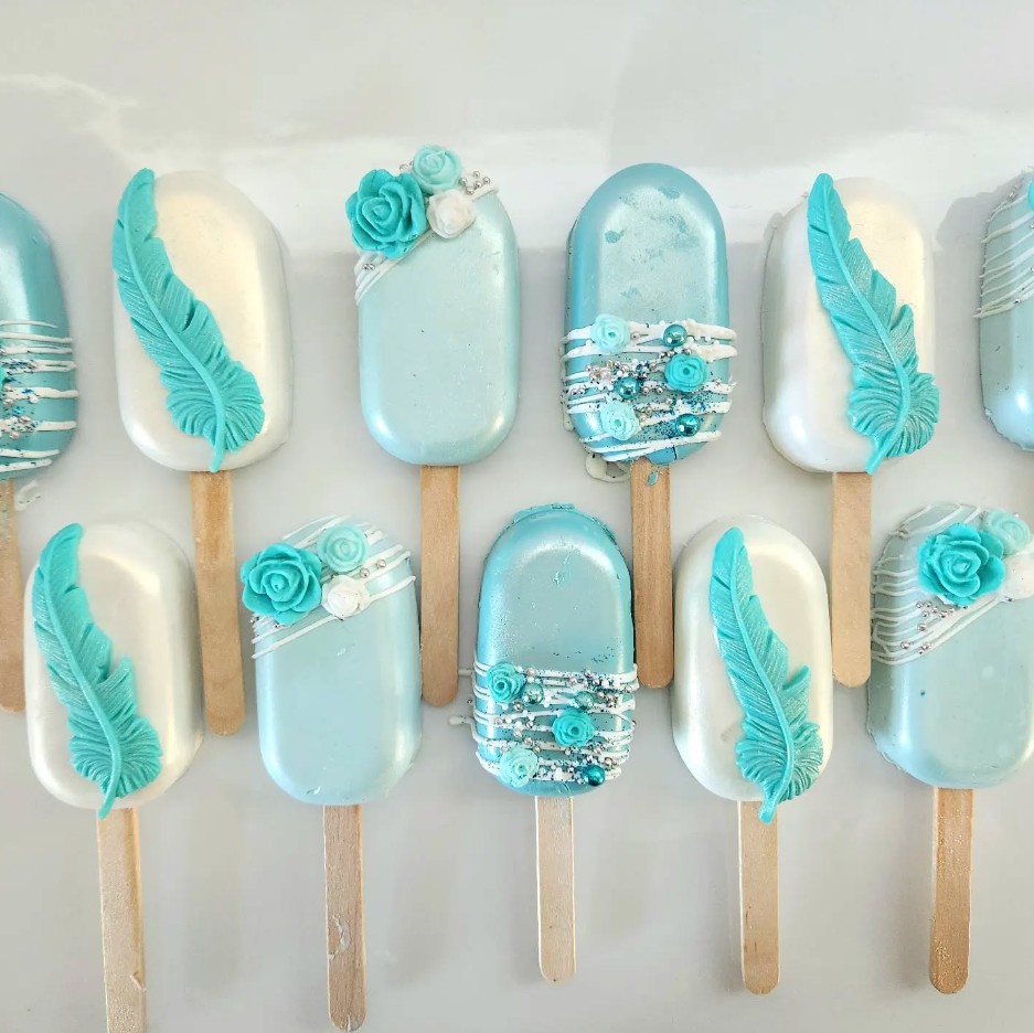 Teal Cakecicles